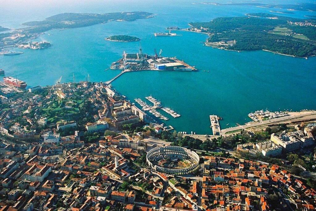 Apartman Levi Pula Zewnętrze zdjęcie